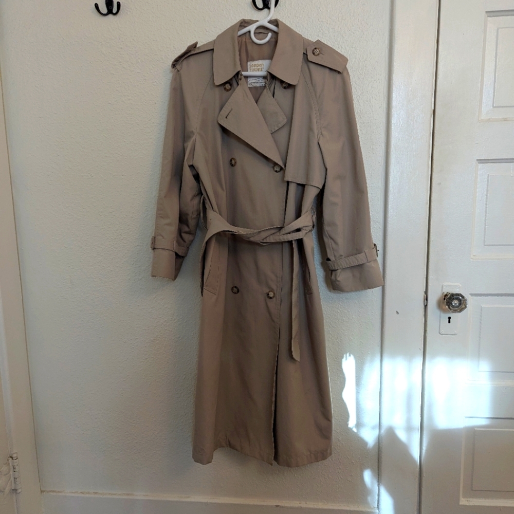 Vintage London Towne Trenchcoat